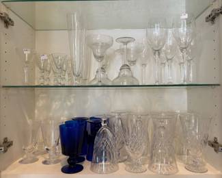 Assorted glassware 