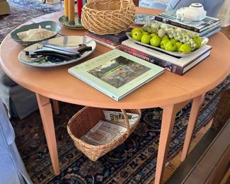 Painted drop leaf round table 