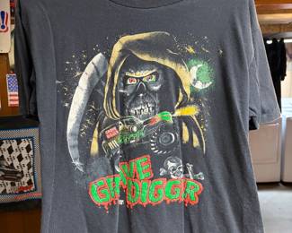 Vinatge Grave Digger shirt