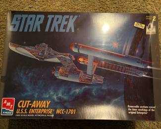Star Trek sealed model 