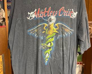 Vintage Motley Crue concert shirt