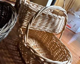 107 WickerBasketLot4RusticFarmhouseStoragePicnicBaskets