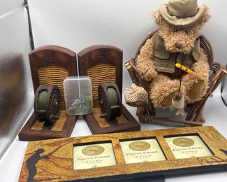 39 FlyFishingReelBookendsDecorLotBearFrameFlies