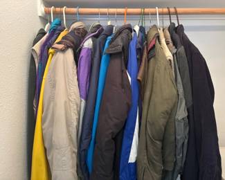 101 LargeLotCoatsJacketsMostlyMensMediumLargeMixed