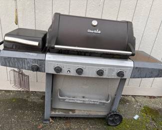 172 CharBroilGasGrillwSideBurnerFullSizeOutdoorBBQ