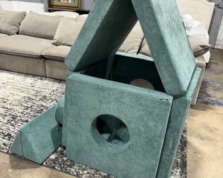 New Pillow Fort Orlando Estate Auction