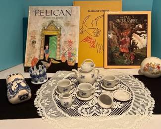 Childrens Books, Beatrix Potter, Madelines Rescue , Doll Tea Set, Delft