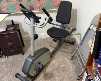 Recumbent exercise bike
