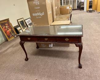 Library table queen Anne