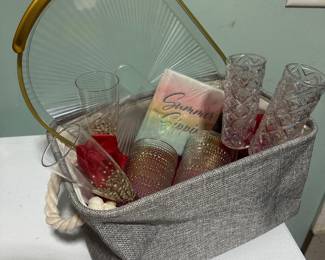 Champagne basket with tray