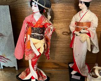 Pair of Vintage Geisha dolls, beautiful!
