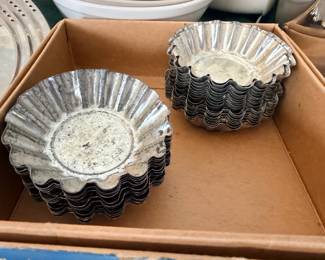 Larger size tart pans