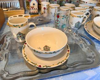 Birdhouse set of dishes