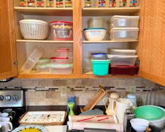Kitchen! 12 days of christmas drinking glasses - missing day 8 (I think)
