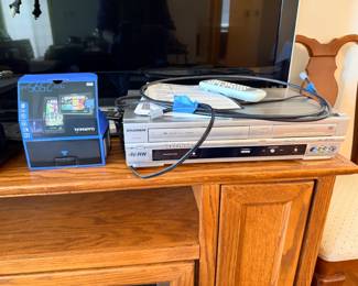 Sylvania VHS & DVD player