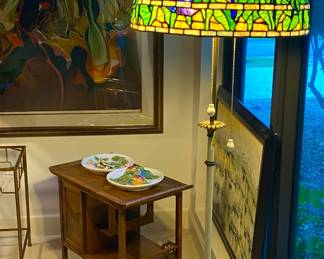Tiffany floor lamp , pagoda style side table W glass, decorative plates (2) 