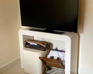 Post modern console and stool ivory 