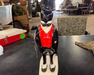 Old crow, decanters, and advertising pieces