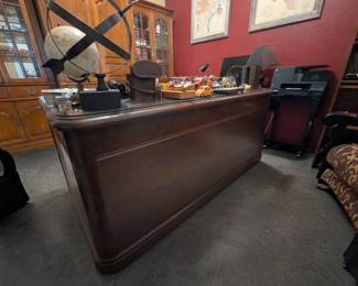 Executive wood desk 