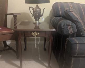Cherry End table, teapot lamp
