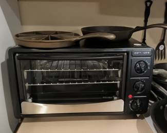 Toaster oven, cast iron dishes
