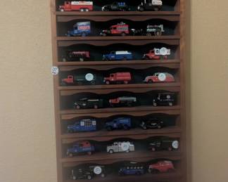 Chevron wall display, 30 vehicles