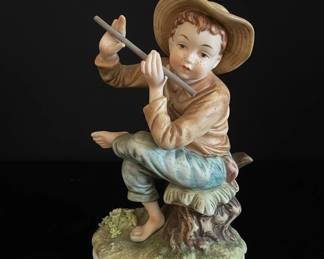 Lefton KW Tom Sawyer Playing Flute Figurine