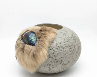 Modern Ceramic Pet Bed with Faux Fur and Obsidian Arrowhead Accent