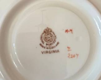Royal Worcester Virginia Dinnerware Set fifth image