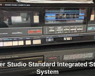 Fisher Studio Standard Integrated Stereo System third image