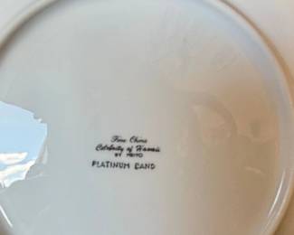 Celebrity of Hawaii by Meito Platinum Band Dinnerware Set third image