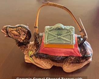 Ceramic CamelShaped Teapot with Detachable Lid