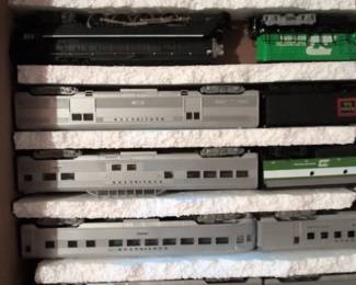 Collection of HO Scale Model Trains  Illinois Central Gulf, Burlington, Milwaukee Road third image