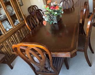 Traditional Cherry Wood Dining Table and Chairs Set