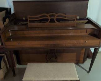 Acrosonic by Baldwin Spinet Piano with Bench fourth image