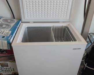 Black  Decker Chest Freezer