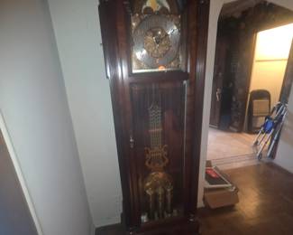 Beautiful GRANDFATHER Clock. If you have ever wanted a grandfather clock, this is the one you should want! Just beautiful to look at, very well maintained, in excellent condition.