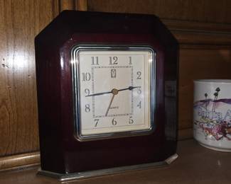 Paul Sebastian mahogany-Finish Mantel Clock $15