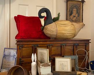 Large rush /wood goose , electric red velvet pillows