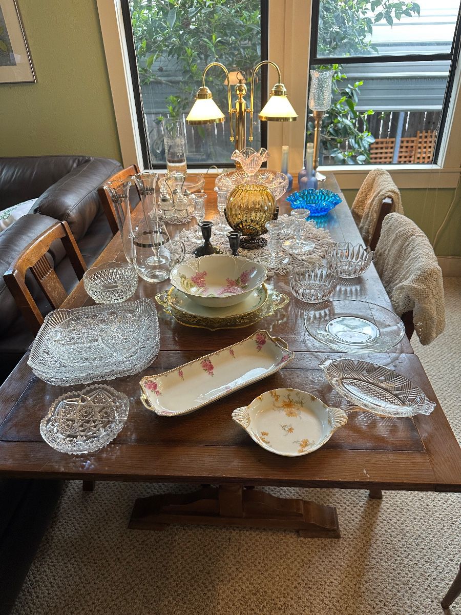 Doilies and table cloths not available