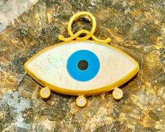 Evil Eye MOP diamond pendant 