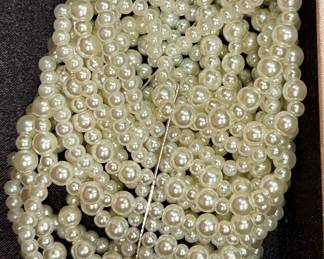 Huge pearl bracelet 