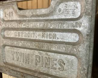 Vintage Twin Pines dairy metal milk box.