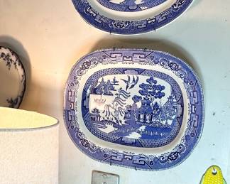 Homer Laughlin & Buffalo Pottery Blue Willow platters