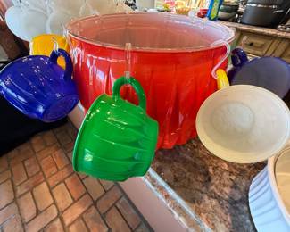 Jeannett punch bowl set