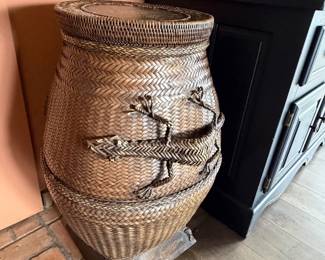 Unique large basket with lizard handles