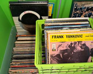 Thousands of vinyl records under $10
