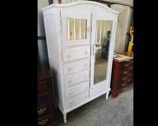 WARDROBE