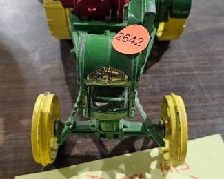 JOHN DEERE MODEL R ERTL TRACTOR