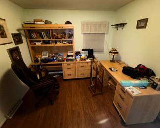 Nice office furniture 